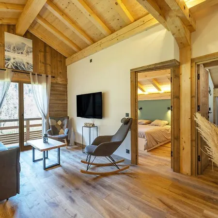 Quartz Apartment *